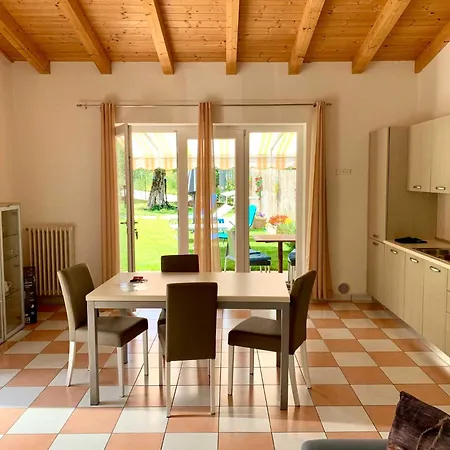 Casa Lina Apartmán *